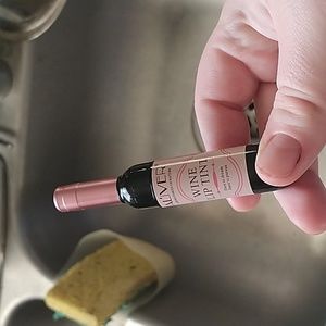 Wine Lip Tip